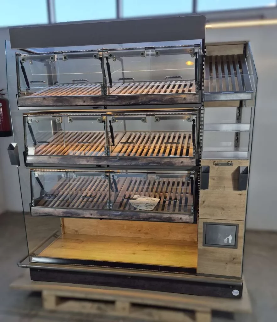 Brotregal 3x4 Plus Brotvitrine mit LED und Glastüren (19)