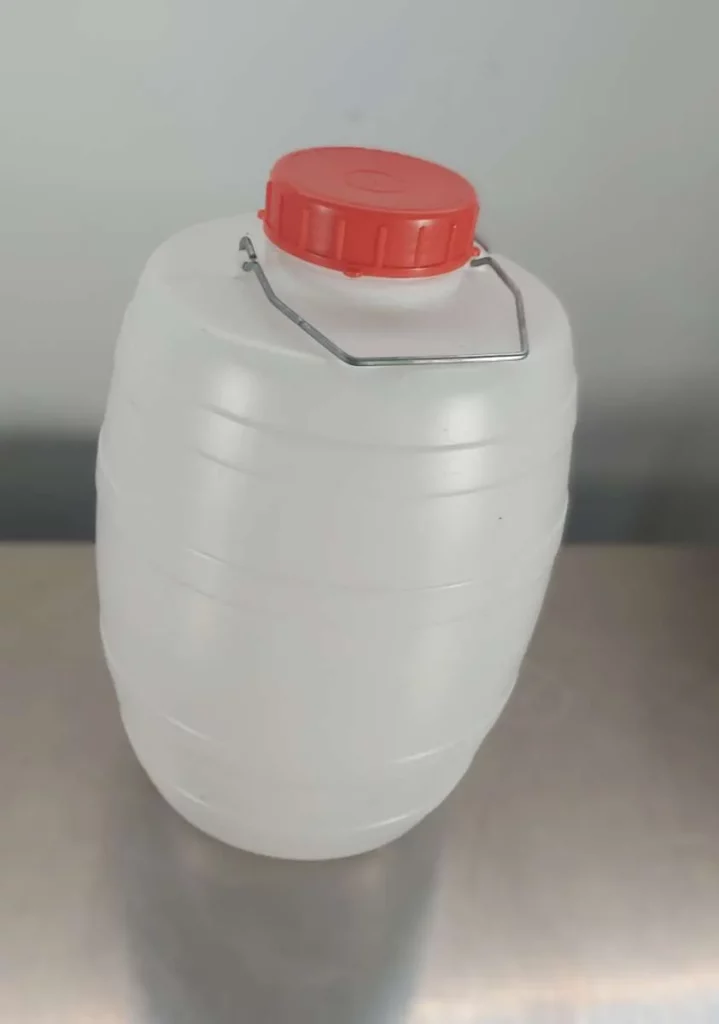Getränkefass 20 Liter weiß lebensmittelecht mit Hahn – Preis pro Stück