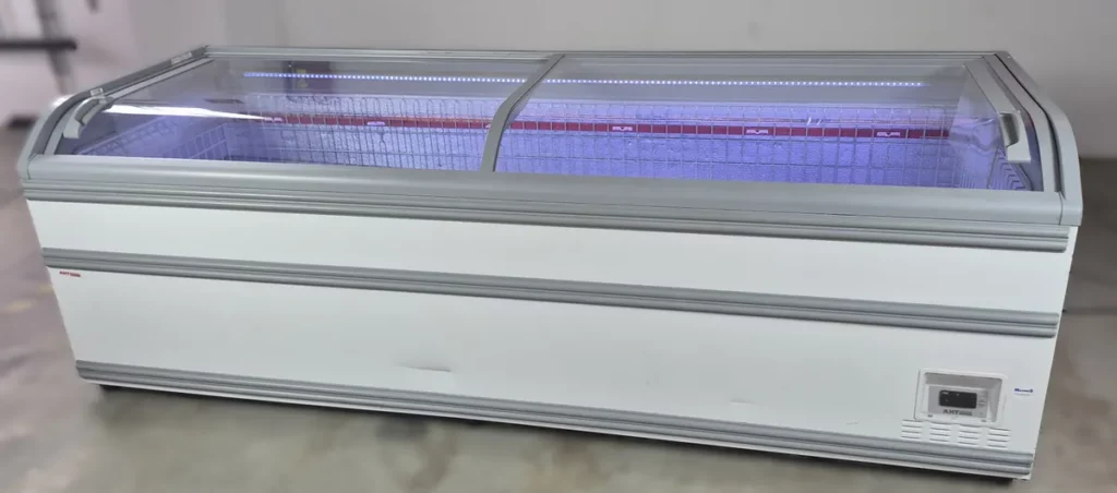AHT Miami 250 Tiefkühltruhe 2014 LED 749 Liter (437)