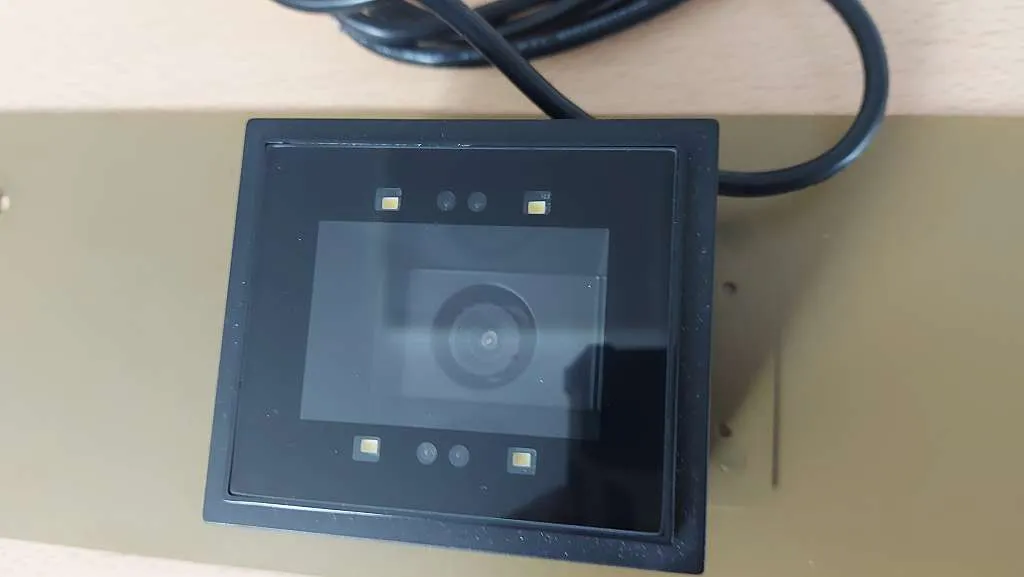 Newland NLS-FM30 Hind 2D/1D Barcodescanner mit Montageplatte und USB-Kabel