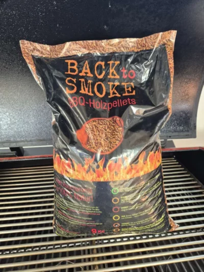 Back to Smoke BBQ Holzpellets Buche 9 kg Sack Neuware – Preis pro Packung