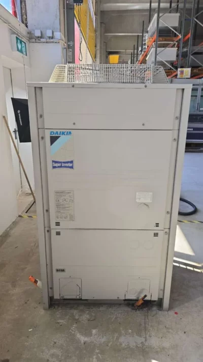 Daikin Super Inverter Klimaanlagen-Set Außengerät + 2 Innengeräte (4)