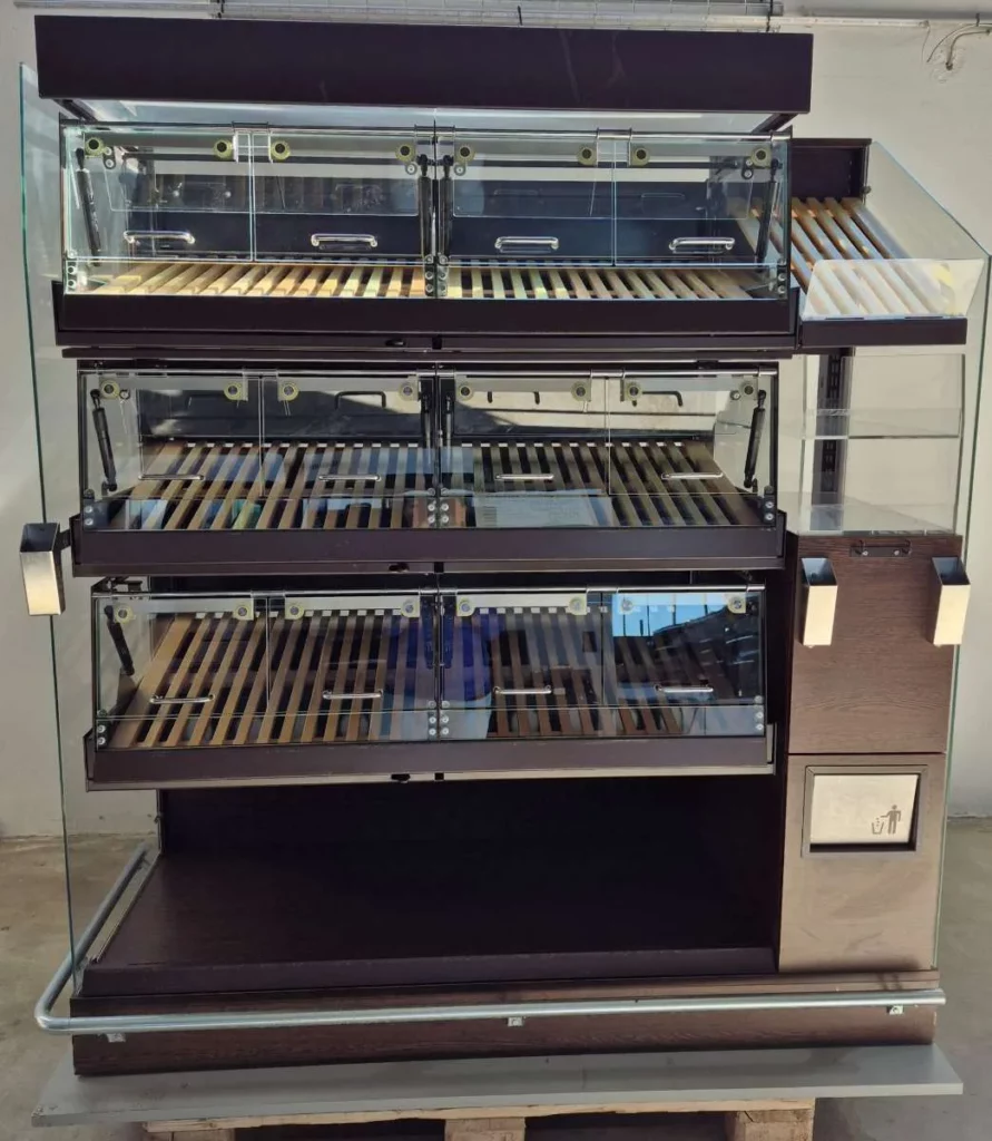 Brotregal 3x4 Plus Brotvitrine mit LED und Glastüren (41)
