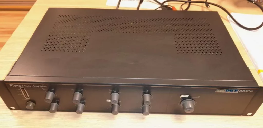 Bosch Plena LBB1906/10 Mixer-Verstärker 60 W
