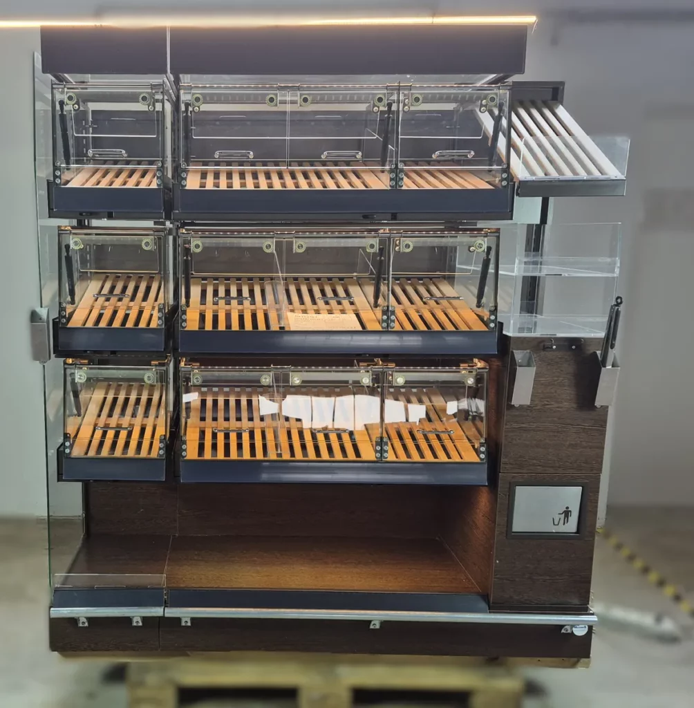 Brotregal 3x4 Plus Brotvitrine mit LED und Glastüren (51)