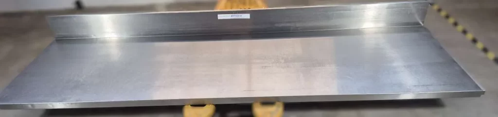 Arbeitsplatte Nirosta 250 cm mit Aufkantung