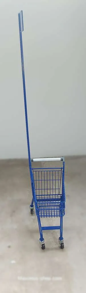 Kinder-Einkaufswagen mit Fahne lackiert blau / rot Neuware