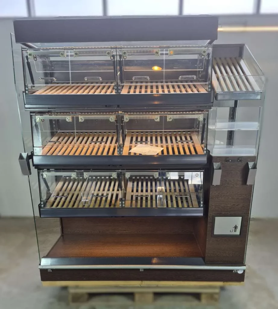 Brotregal 3x4 Plus Brotvitrine mit LED und Glastüren (22)
